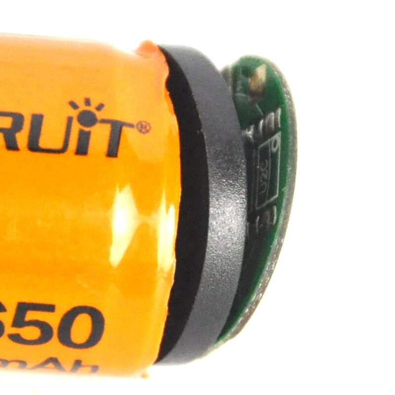 BORUiT Rechargeable 3.7V 18650 2200mAh Li-ion Battery with PCB for Headlamp and Flashlight