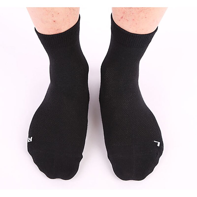 3 par / parti mænd sommer sokker bomuld åndbar tynde sports sokker ensfarvet sort grå marineblå afslappet sokker eu størrelse 39-44