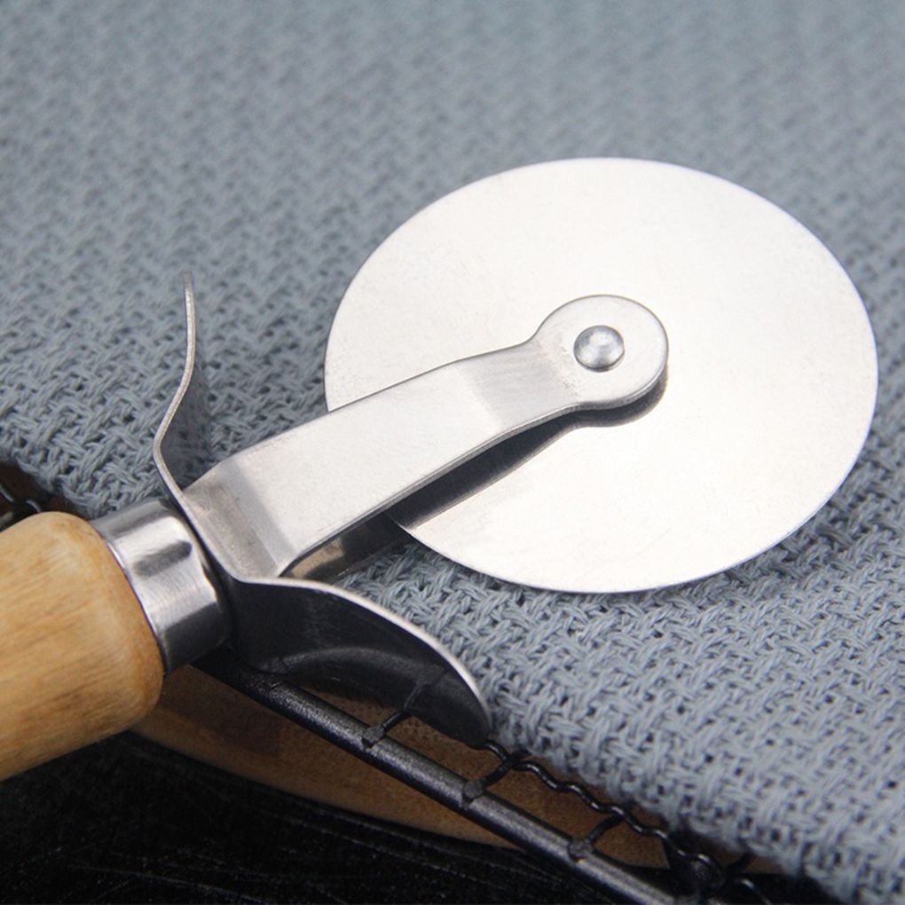 Round Pizza Cutter Stainless Steel Wooden Handle Pastry Dough Cut Tool Kitchen Baking Tools