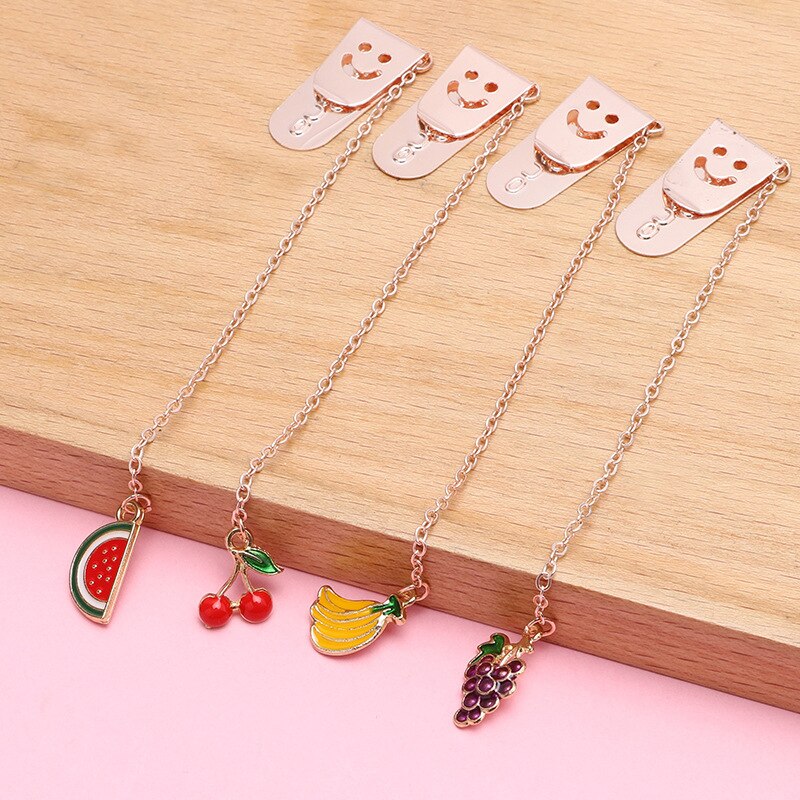 1PC Kawaii fruits série cerise banane raisin métal chaîne pendentif signet marqueur de Page école bureau approvisionnement étudiant papeterie