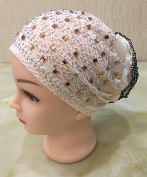 H021 chapeaux musulmans de avec strass, écharpe islamique avec fleur au dos, hijab: beige
