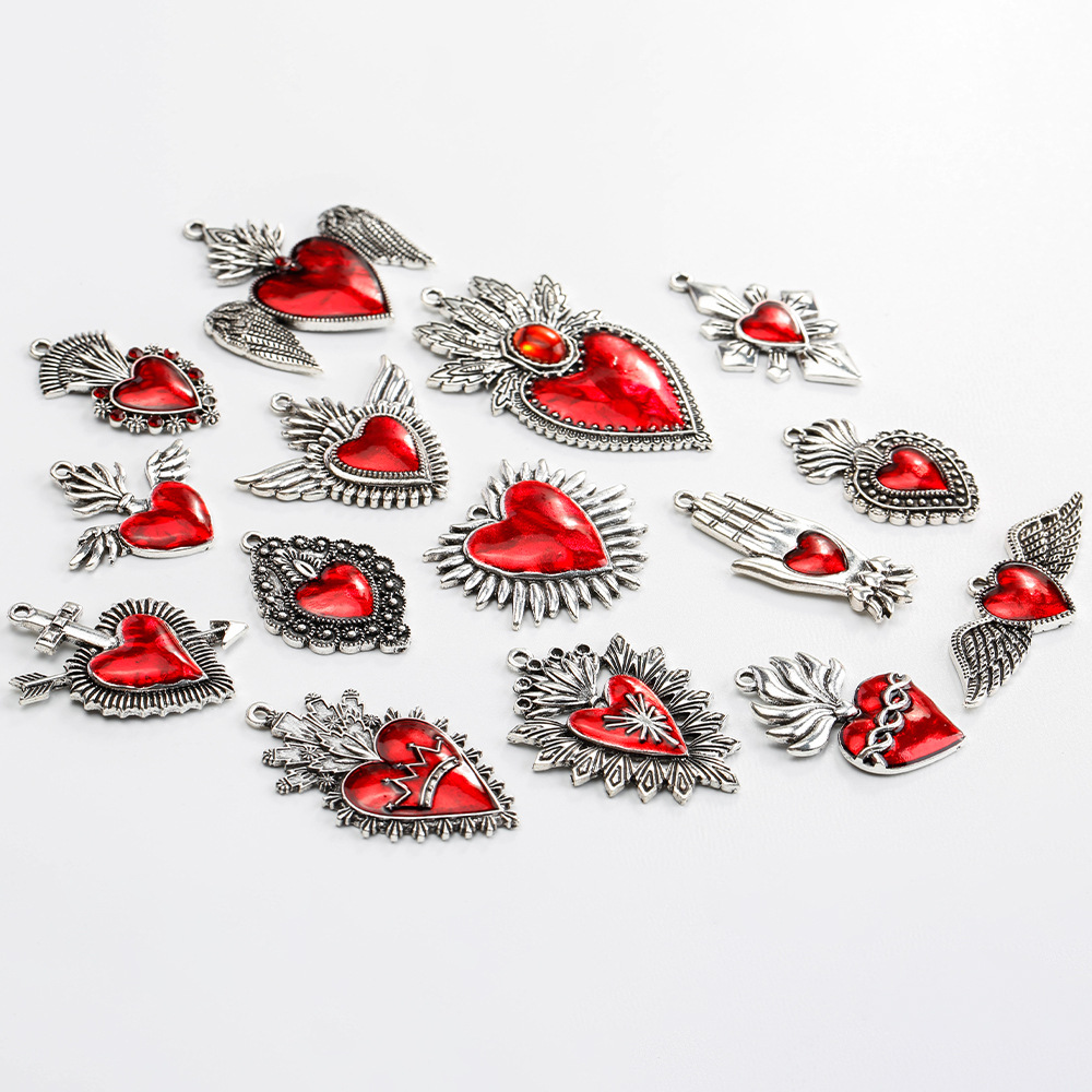 4pcs/Lot Gothic Burning Sacred Heart Charms Corazon Winged Catholic Pendants For Diy Necklace Earring Jewelry Making Supplies