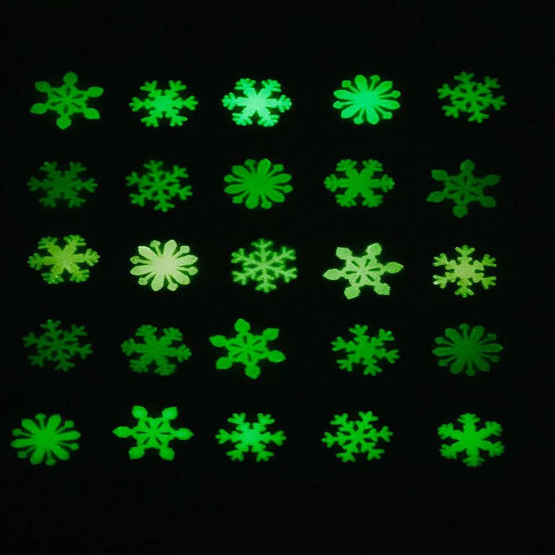 50 stk/sæt farverigt lysende snefnuglegetøj 5 stilarter glød i mørket legetøj fluorescerende maleri pvc klistermærker til børneværelset