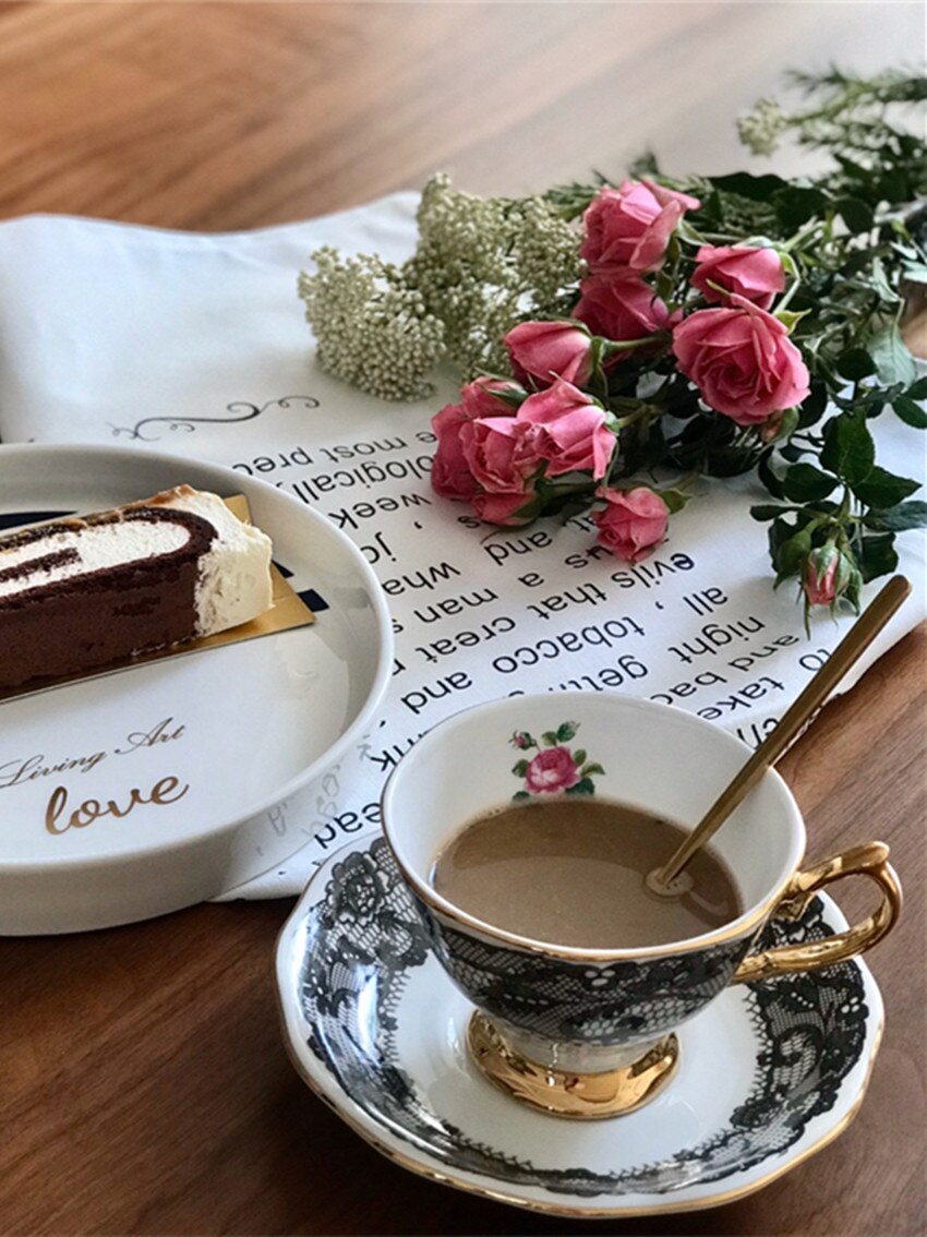 England Bone China Coffee Cup Saucer Set Luxury Afternoon Tea Party Ceramic Dessert plate Lace Porcelain Tea Cups