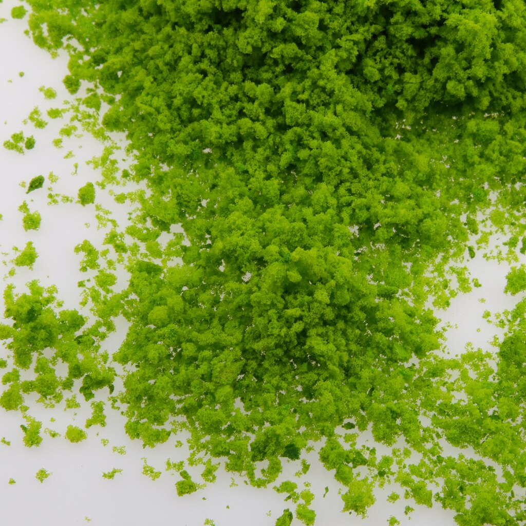 Micro Scenic DIY Foliage Cluster Model Diorama Tree Grain Leaf Toy, Set of 2