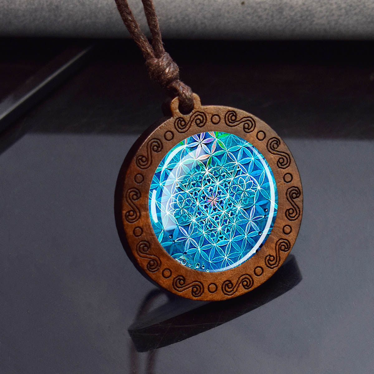 Sri Yantra Mandala Glas Halskette Holz Anhänger buddhistische heilige Geometrie Schmuck spirituelle Yoga: Schwarze Gewehr überzogen