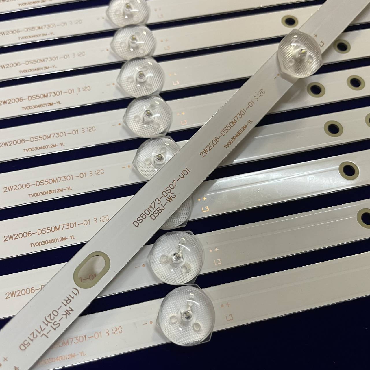 10pz striscia di Retroilluminazione A portato per 49 pollici 50 pollici akai aktv505 TV DS50M73-DS07-V01 DSBJ-WG 2W2006-DS50M7301-01