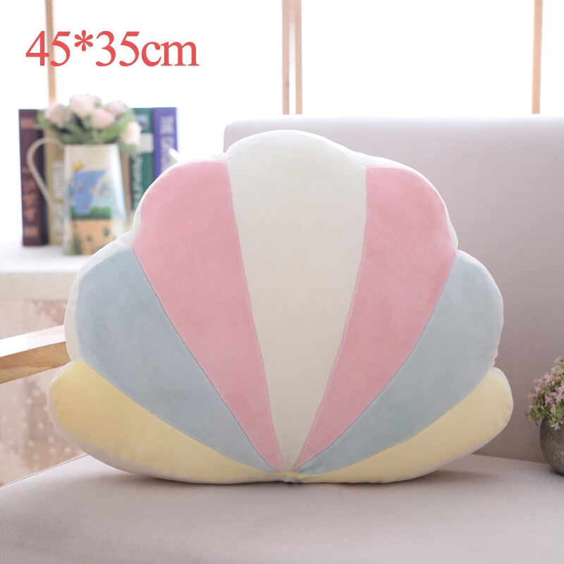1 pc ins fargerik plysj lucky cloud raibow moon star puter dun bomull fylt dekor plysj pute pute for sofa stol: Konkylie hvit