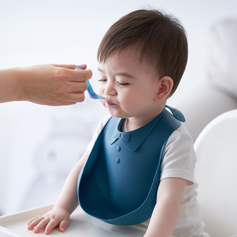 Baby Jongens Meisjes Siliconen Waterdichte Slabbetjes Flexibele Soft Infant Bandana Speeksel Handdoek Effen Kleur Verstelbare Voeden Burp Doeken