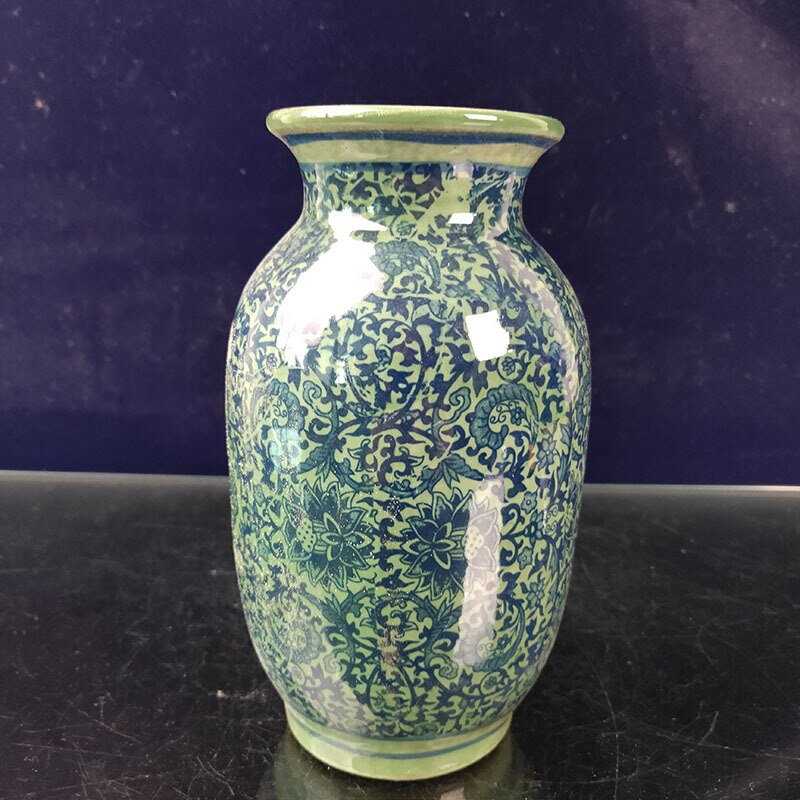 Chinese Blue and White Flower Porcelain Pot Vase Ornement