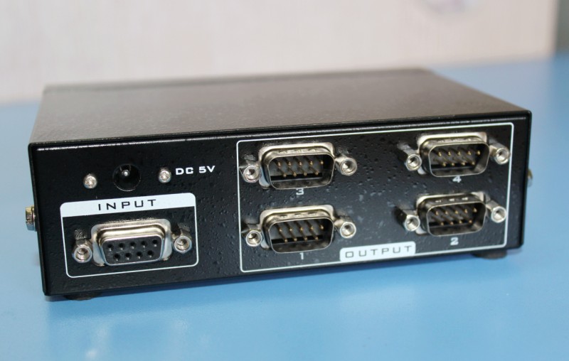 Industrial 4 or 8 Port RS232 Splitter Bidirectional RS-232C Serial Port COM DB9 Distributor 115.2Kbps 30M: 1 to 4