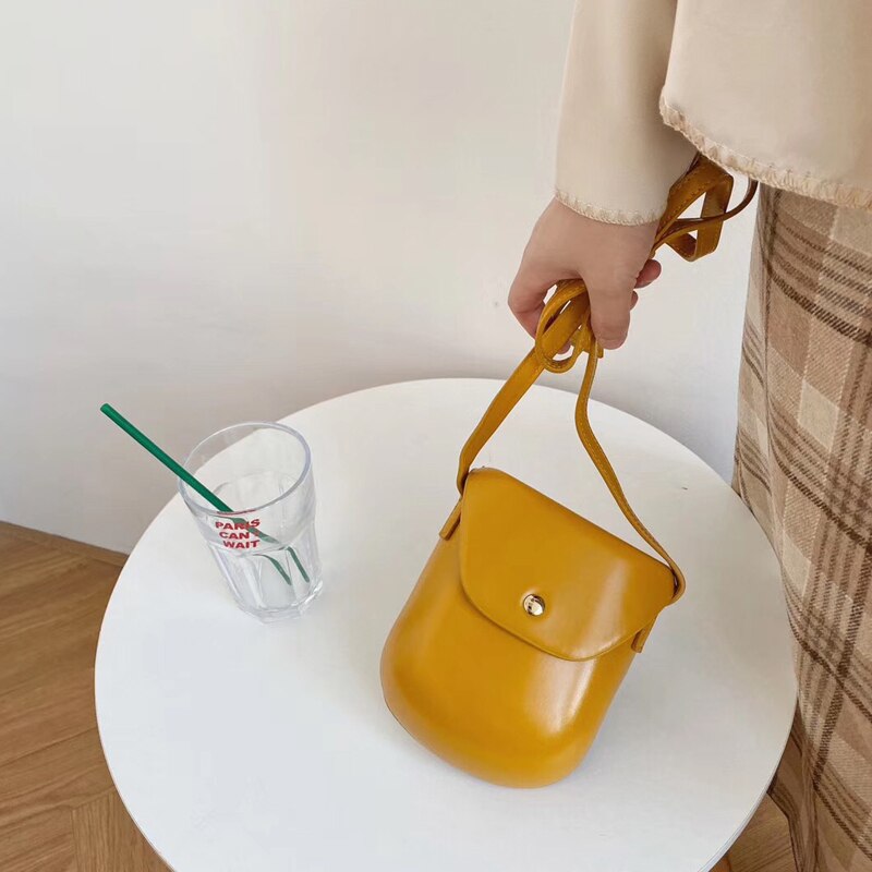 Ensfarvet dame skuldertaske hårdt pu læder vintage kvinder mini crossbody telefontaske ungdom shell pung hel: Gul