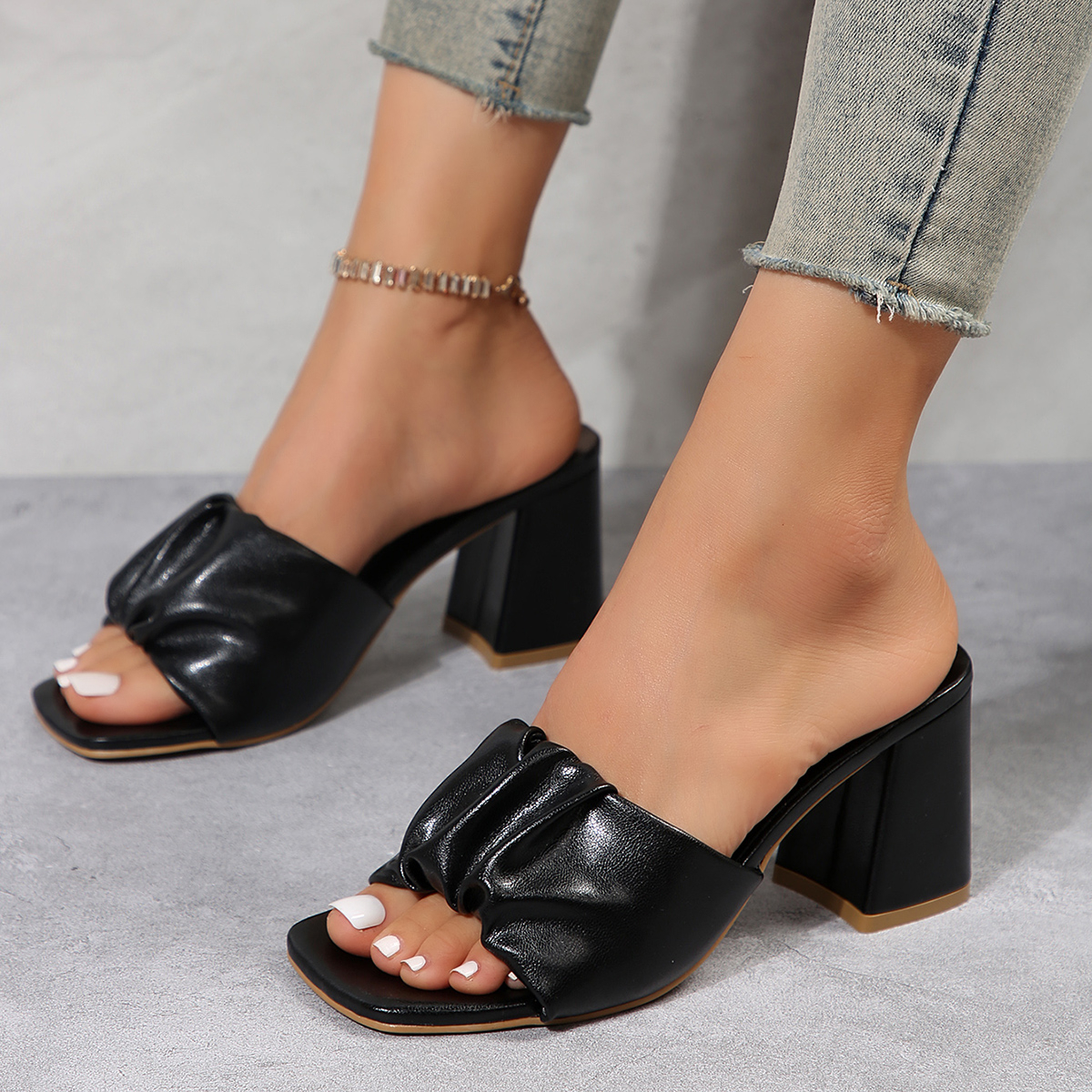 Zapatillas de tacón alto plisadas para mujer, Sandalias de tacón grueso de cuero Pu de verano 2025, zapatos de vestir elegantes de talla grande 43 para mujer