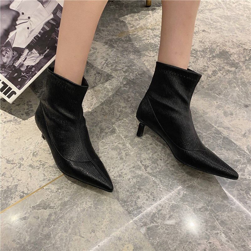 Pointed Toe Sock Boots Women Ankle Boots Stretch Shoes Slip On Thin Mid Heels Chelsea Boots Woman Red Black Shoes Short Boots