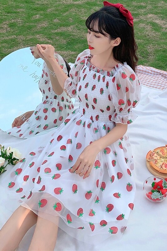 Kjol kvinnlig sommar japansk söt mottagare smal puffärm jordgubbsklänning söt lolita fairy kei gotisk klänning
