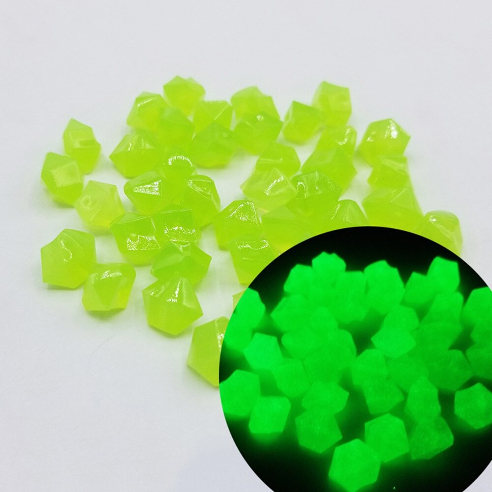 300 stuks/pak donkerkleurige decoratieve buitenaquarium viskom stenen lichtgevende kleine stenen tuindecoratie lichtgevende steen*^*: Fruitgroen