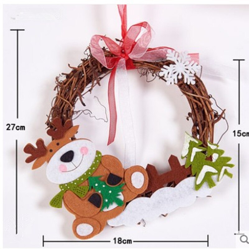 Garlands hanging decorations on the door decoration Christmas scene layout: Rose Red