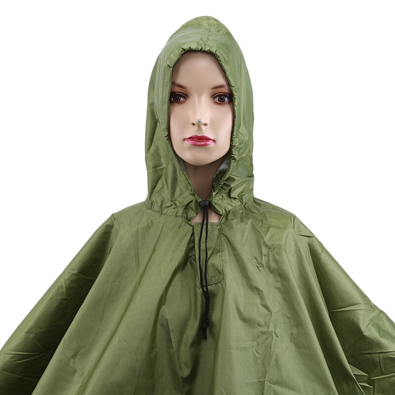 3 in 1 multifunktions voksen regnfrakke mandlig kvindelig udendørs rygsæk regntæppe til camping vandring regntøj vandtæt poncho: Militærgrøn