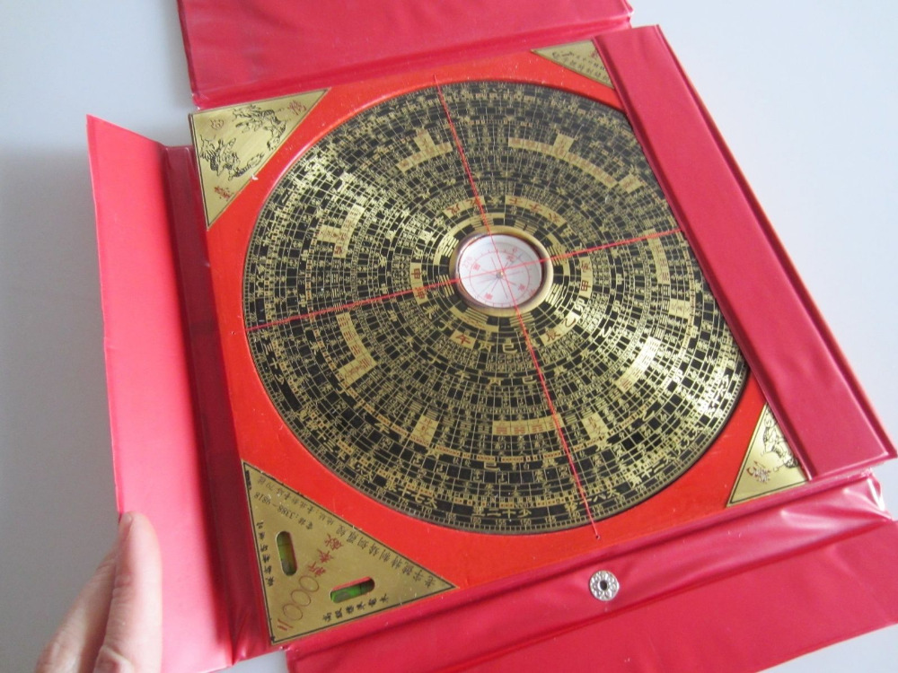 Chinese FENG SHUI Dragon Metal &amp; Hout MAGNETISCHE Kompas in RODE Plastic Case metalen handwerk
