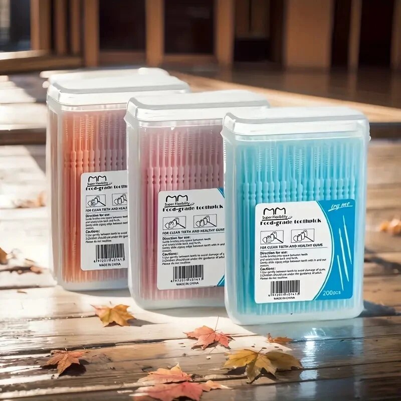 Pennello per stuzzicadenti in plastica 200 pezzi stuzzicadenti in scatola di plastica usa e getta per uso domestico spazzolino interdentale per la raccolta dei denti filo interdentale