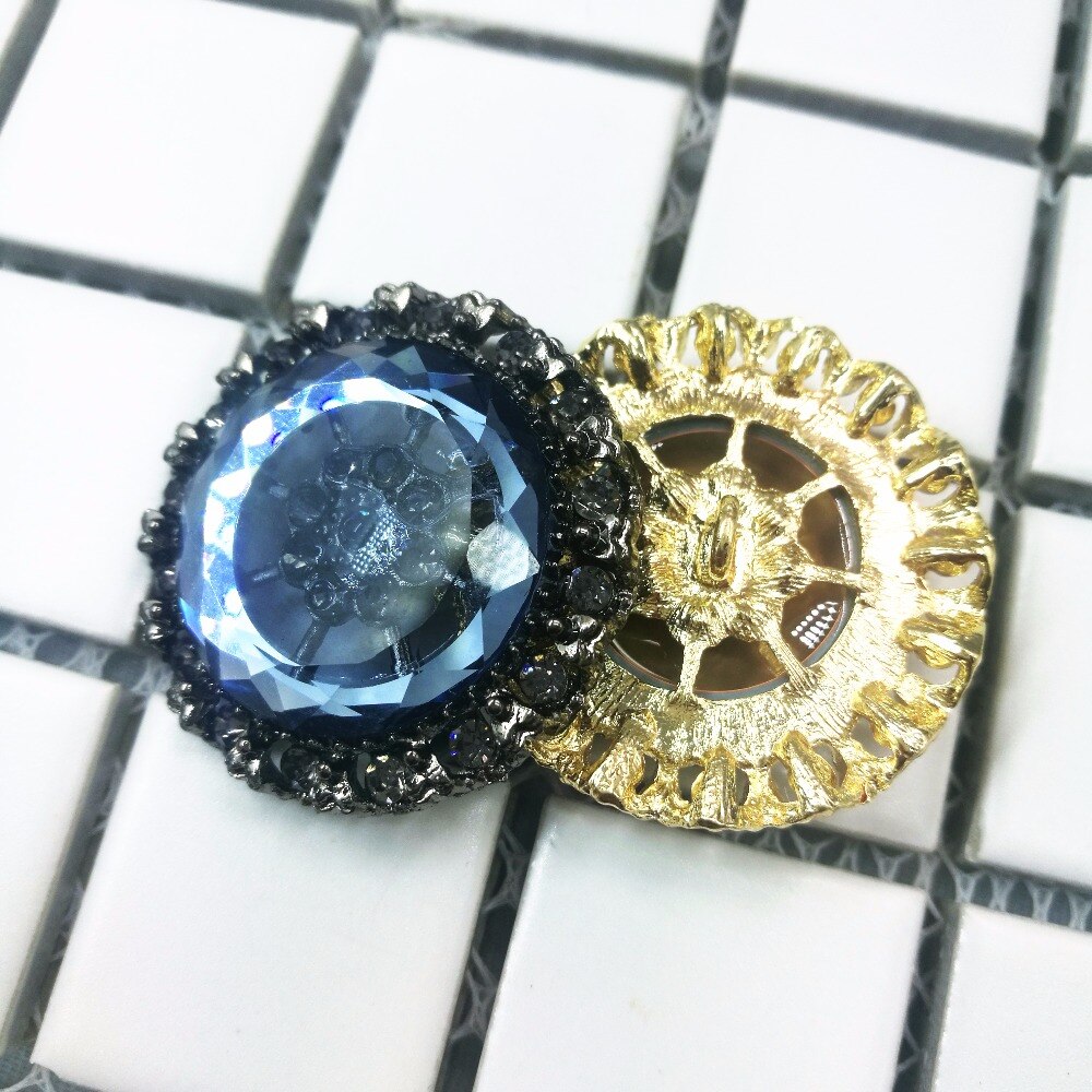 35mm Big craft leveranties Handgemaakte decoratieve strass Metalen Knoppen, naaien knoppen op bontjassen kledingstuk accessoires