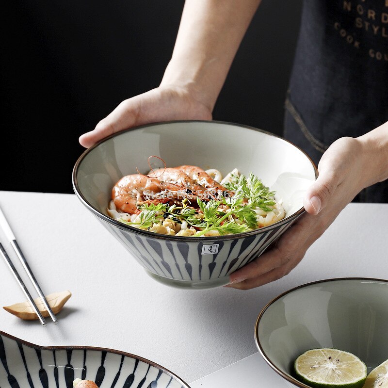 Japanilainen perinteinen tyyli keraamiset lautaset posliiniastiat lautanen sushilautanen riisinuudeli kulho astiasto astiasto
