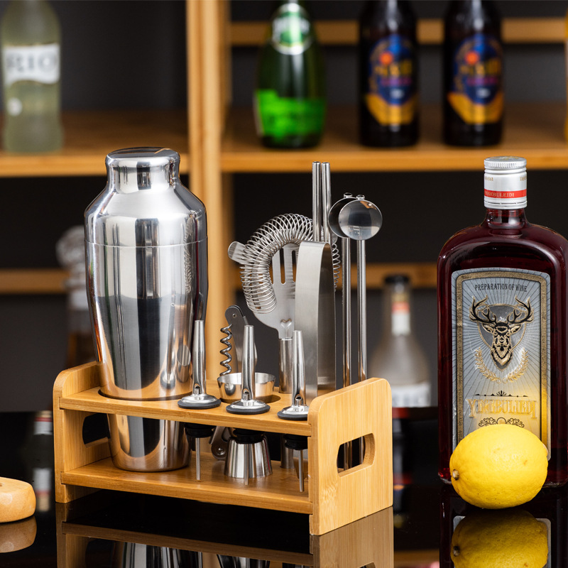 13 Pcs Cocktail Shakers Shakers Mixers Bar Tools Wine Sets Wine Corks Jigger Spoon with Stand Recipes: 700ML