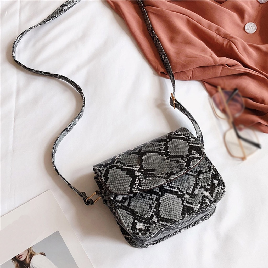 JINBAOLAI Crossbody Bags for Women Outdoor Hasp Serpentine Messenger Bag Phone shoulder Bag women's handbags bolso hombre#603g25