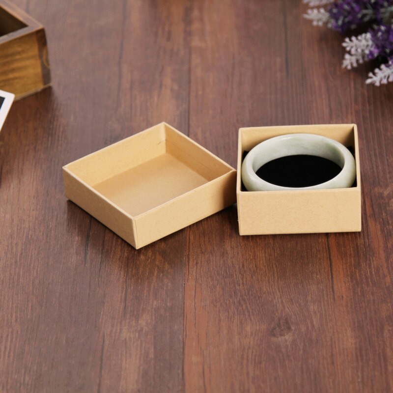 Multi Size Spot Kraft Papier Sieraden Verpakking & Display Box Earring & Ring & Armband Box Bruiloft Gunsten En Dozen: 9.5x9.5x3cm