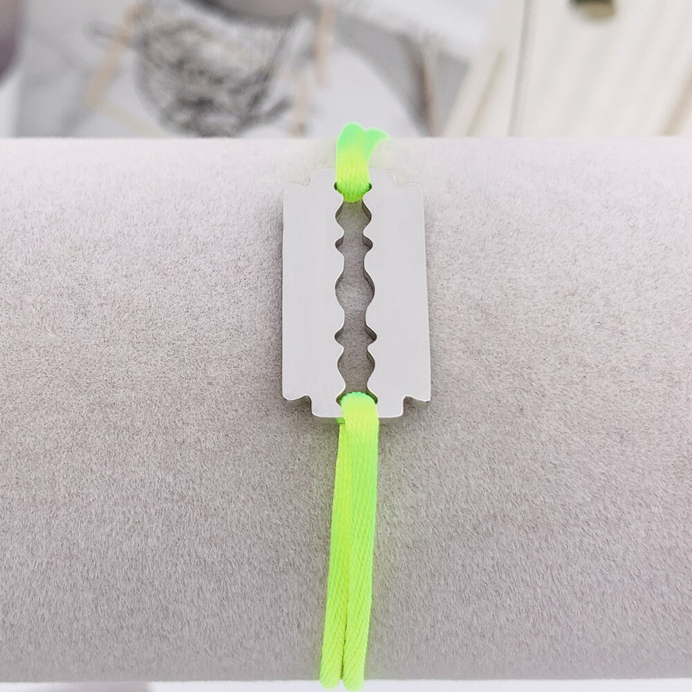 Stainless Steel Bracelet De Rasoir Blade Razor Bracelet With Black Red Rope Adjustable France Famous Brand Jewelry: 18TR-33