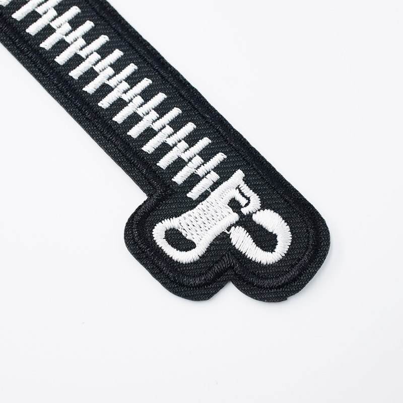 Zwarte rits maat :3.0 x 11.8cm stoffen patch badge geborduurde schattige badges abstracte strijkapplicaties voor kinderkledingstickers