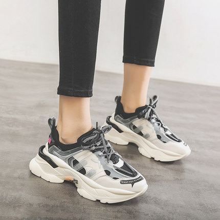 Ins sneakers kvinner trendy chunky dad sko lisser platåsko farge matchende cross-bundne joggesko tenis chaussures 35-43: Svart / 38