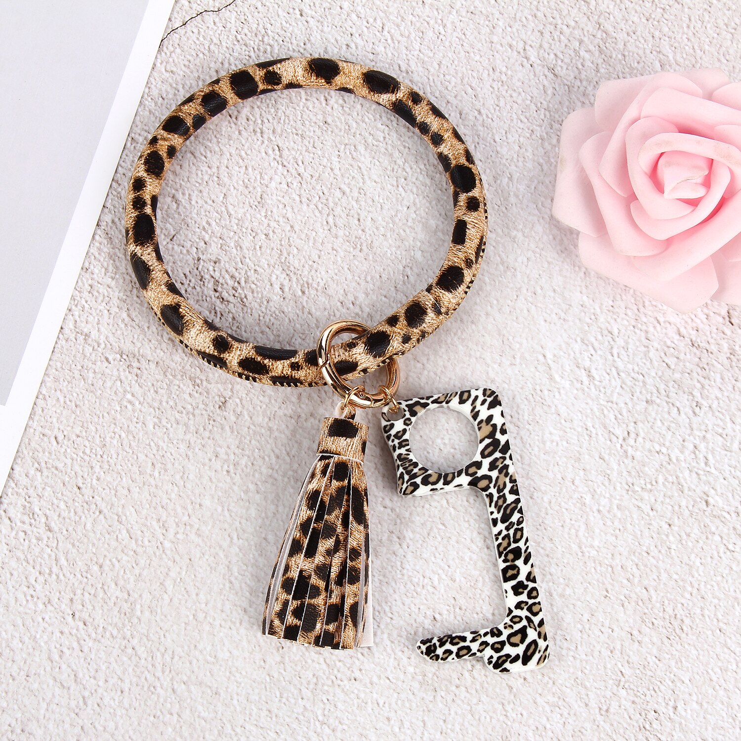 Keyring pulseira de couro clássico leopardo impressão abridor de porta portátil bangle feminino exagerada grande redondo chaveiro pulseiras de pulso: H