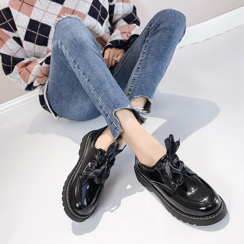 Stängda tår lägenheter damskor sommarmärke slip on läder dam loafers båtskor oxfords dam bowknot flats röda sandaler