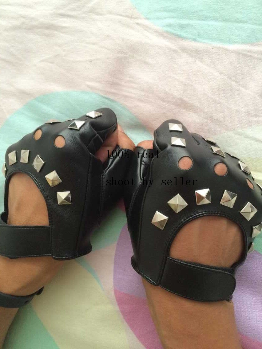 -selling men's rivet gloves ds semi-finger gloves men rivets punk gloves cut out rivet fingerless gloves