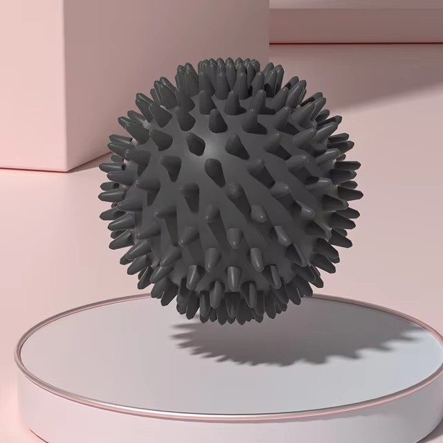 Massage ball myofascial release ball massage device spiky roller for deep tissue trigger point muscle regeneration myofascial pain relief: Black