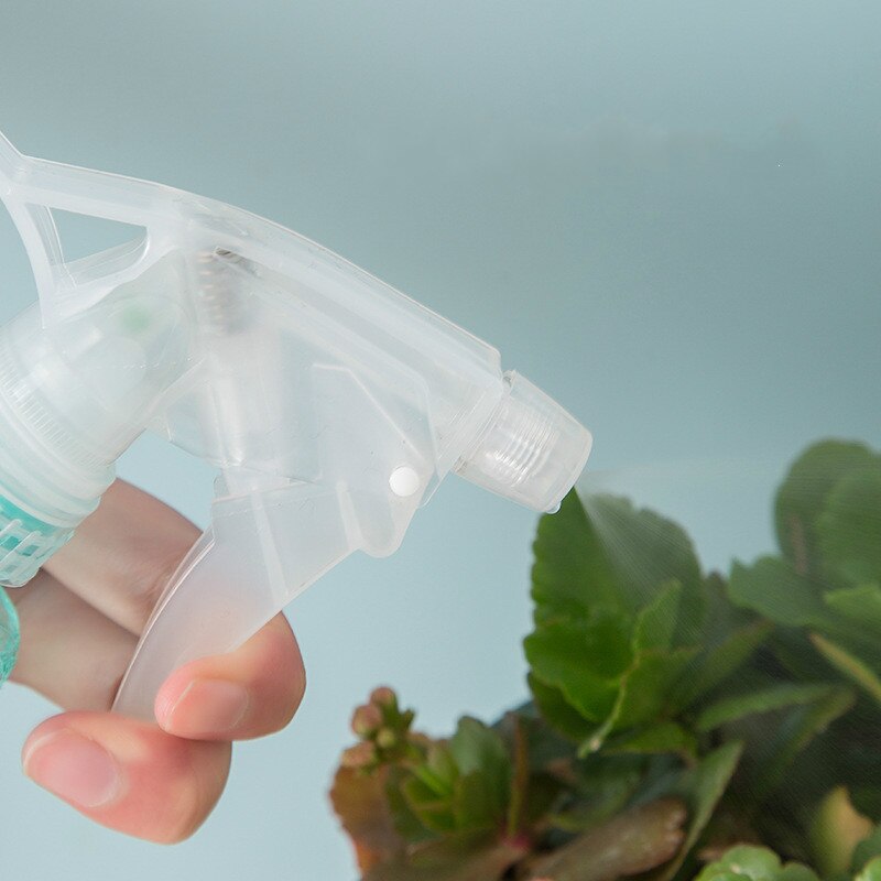 Draagbare handsproeier met druk, kunststof gieter, balkon, plantengieter, tuinsproeier