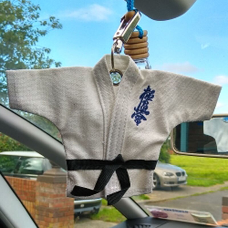 Kyokushin Kai Keychain Shinkyokushin Uniform Kimono Cartoon Pendant Sport Keepsake Key Button Key Ring souvenir Каратэ