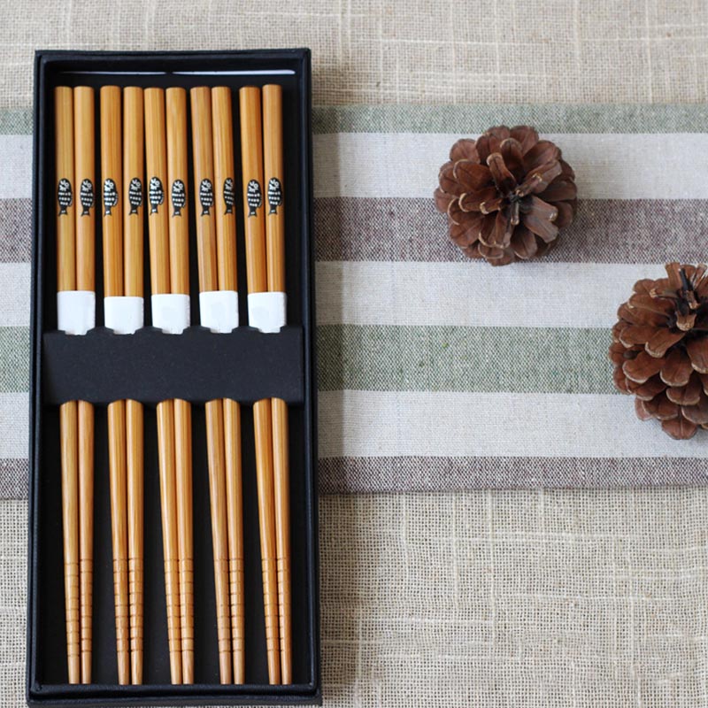 Återanvändbara kinesiska klassiska träpinnar traditionella vintage handgjorda naturliga bambu ätpinnar sushi köksredskap