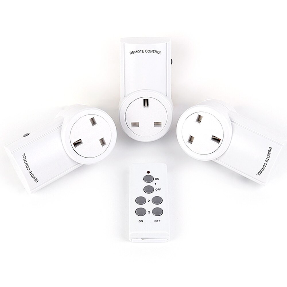 230V 10A Remote Control Socket Convenient Wireless Power Socket House Power Outlet Light Wattmeter Energy Meter EU Plug: 1 remoter 3 socket