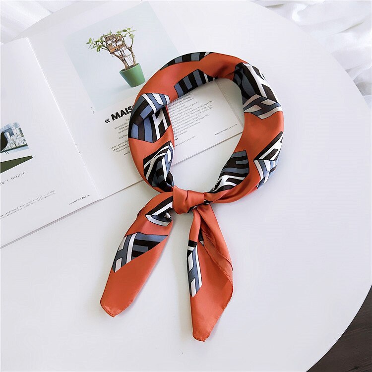 Femme hiukset solmio nauha kaula wear bandana naisten silkkihuivi print hijab huivi neliöpää tyylikäs nainen