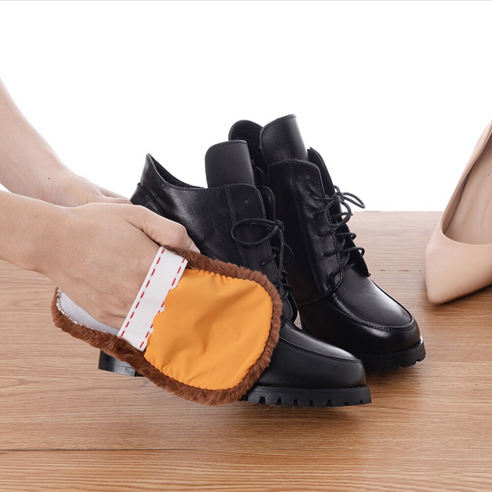 Couleur aléatoire soin des chaussures brosse chaussures gants essuyer chaussures sac à main gants polis laine douce peluche chaussures nettoyant