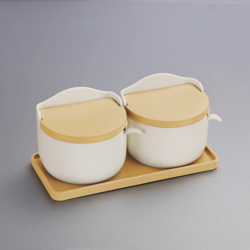 1 Set Plastic Sugar Bowl with Spoon Kitchen Salt Container Salt And Pepper Spice Bottle: 03
