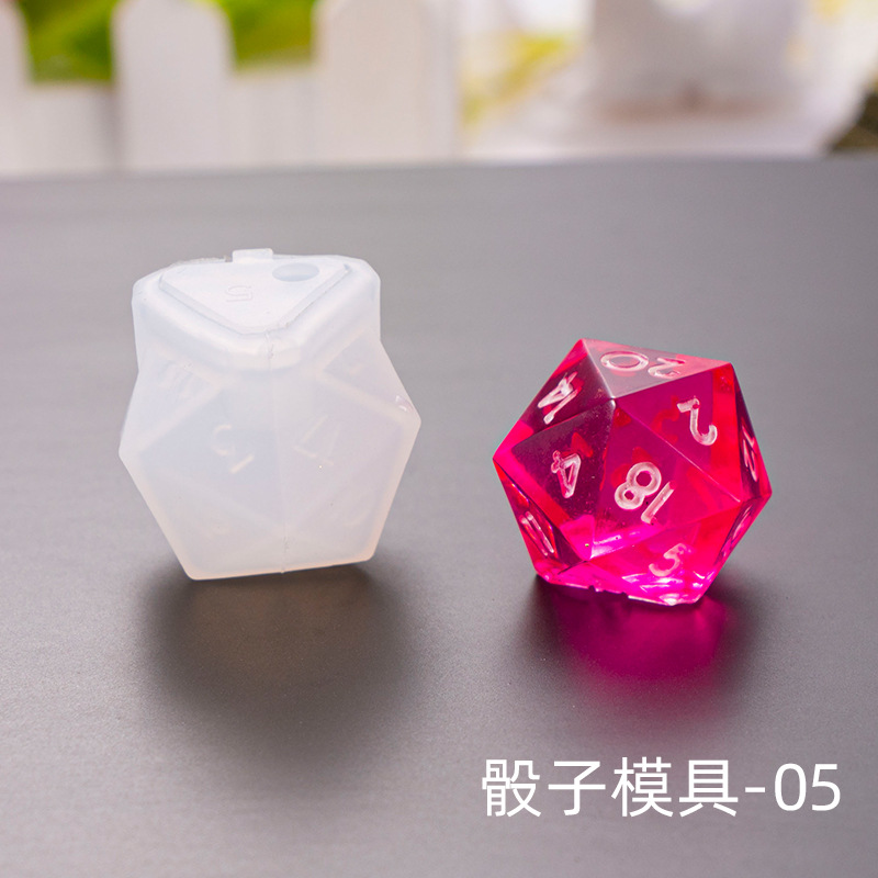 1PC DIY 3D Dice Series of Jewelry Making Tools Number Gamer Tools Silicone UV Resin Jewelry Molds: Type 5