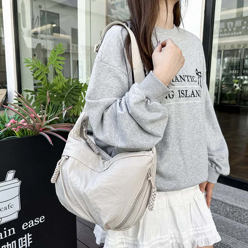 Nylon Shoulder Bag High Capacity Women's Crossbody Messenger Bag Leisure Versatile Purses and Handbags Totes Hobos Bag
