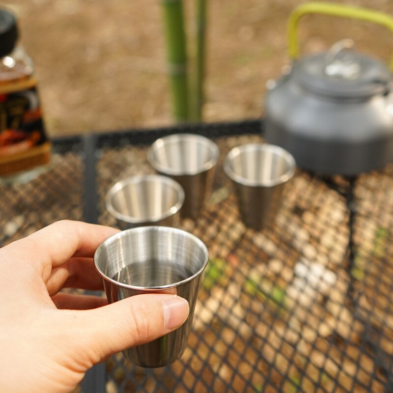 Mini taza de licor de acero inoxidable, utensilios de cocina portátiles con bolsa de malla para acampar al aire libre y senderismo, 6 uds.