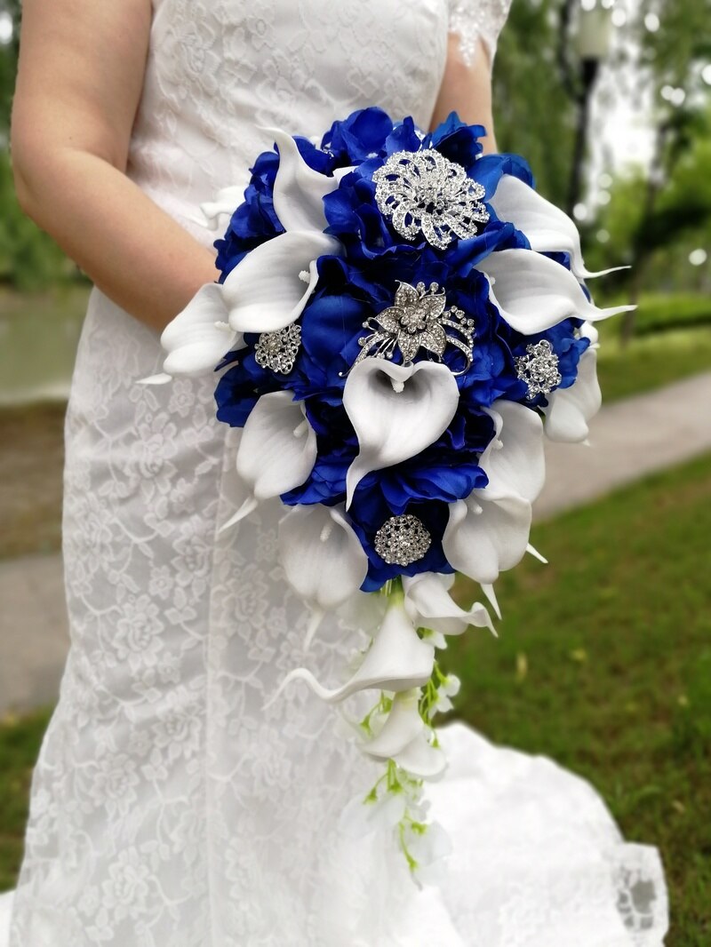 Royal Blue Wedding Bouquet Bridal Bouquet Wedding Flowers Artificial Pears Rhinestone White Calla Lilies Ramos de novia