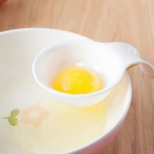 Egg Seperator Egg White Yolk Sifting Holder Egg Divider Tools Kitchen Accessory 10cm(L) * 3.5cm(W) * 7cm(D)