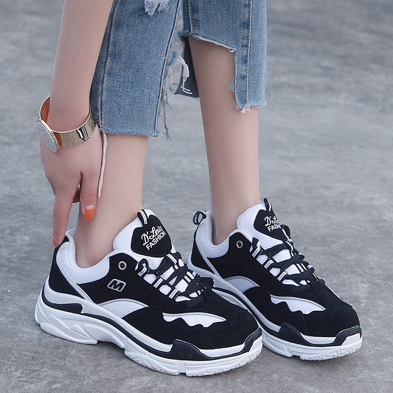 Popular Sport Running Shoes for Women Sneakers balanciaga Breathable Jogging Shoes Soft Insole Female Sport Woman Black Trainer