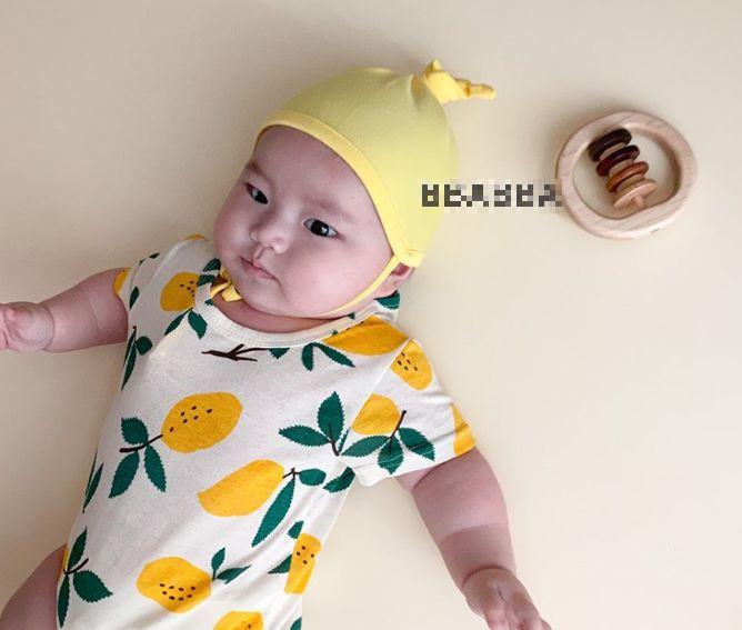 Zomer Baby Kids Korte Mouwen Fruit Gedrukt Bodysuit Jongens En Meisjes Bodysuit Met Hoed Kids Overalls Outfits: yellow / 12m